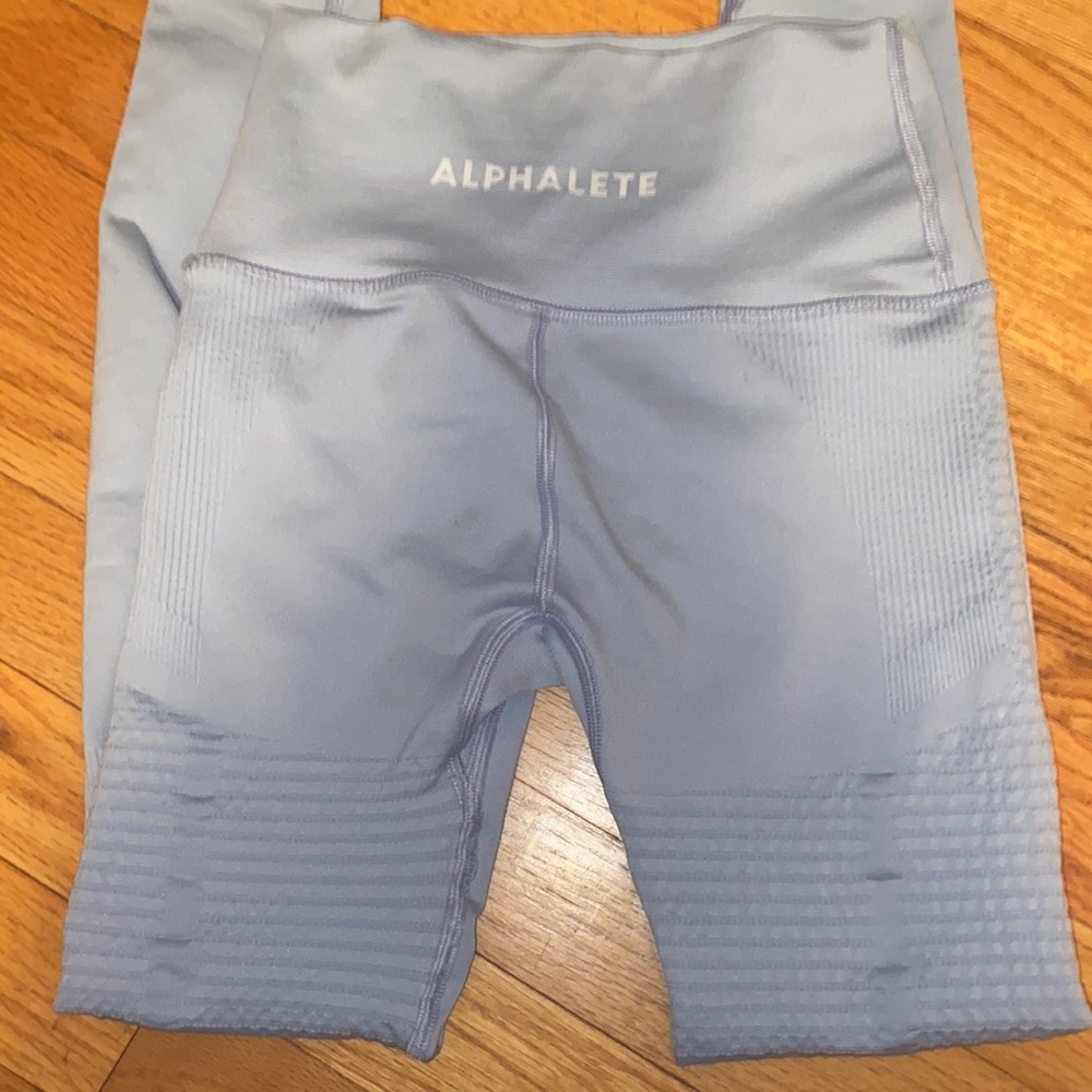 Light blue Alphalete Halo Leggings (S)